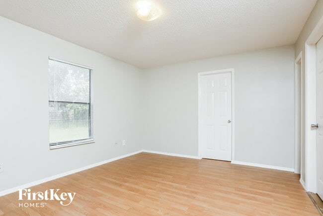 Building Photo - 1689 Cedro Ave