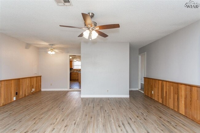 Building Photo - 5238 Kingston Dr