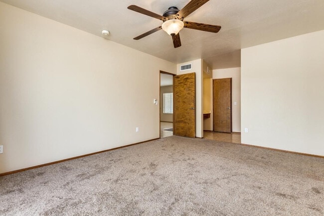 Building Photo - Tempe 3-Bedroom
