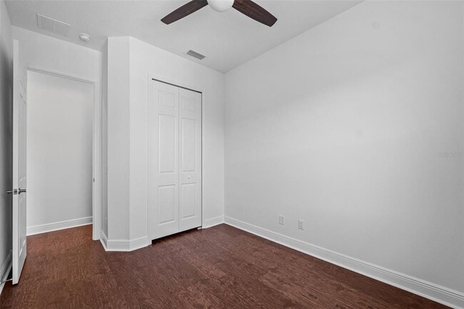 Building Photo - 5728 Biscayne Ct