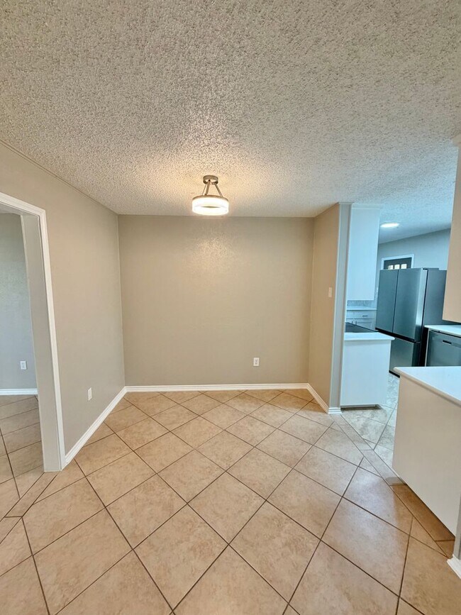 Building Photo - 1114 Rhonda Lee St
