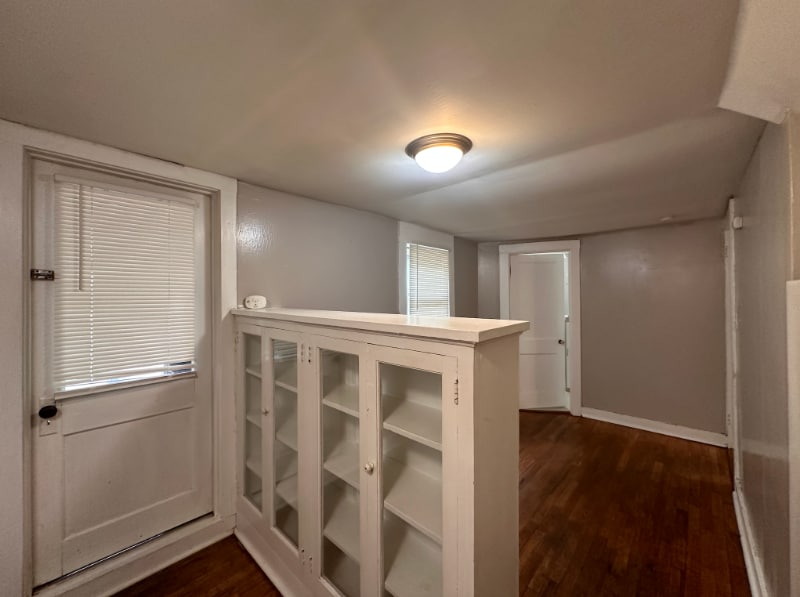 Building Photo - 451 Durand Dr NE