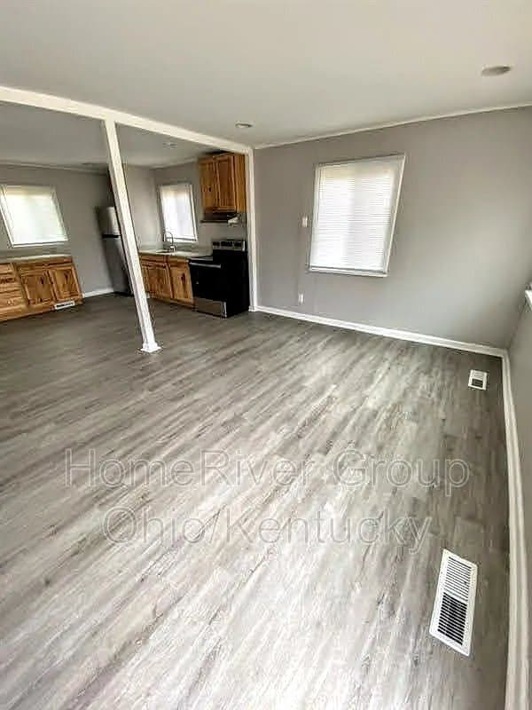 Building Photo - 5021 Marburn Ave