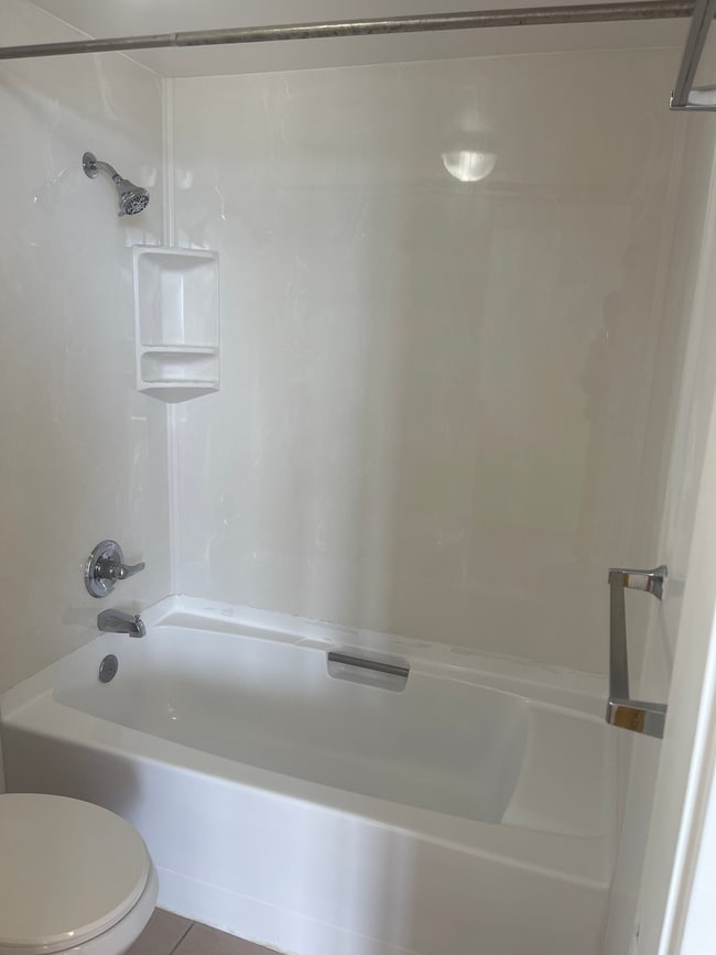 Building Photo - Two bedroom condo with stunning views of D...