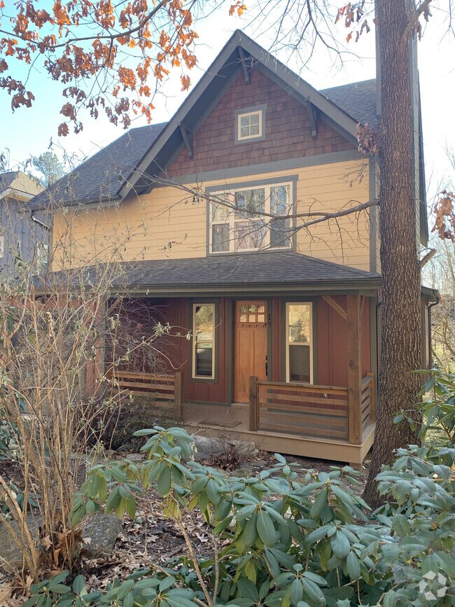 Building Photo - 14 Mayfield Rd