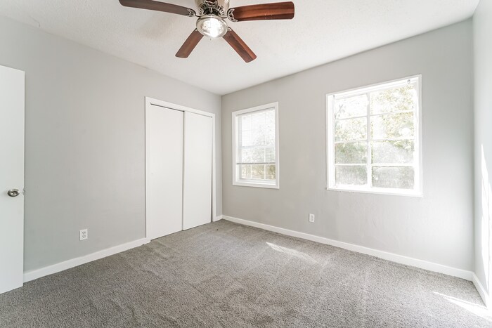 Building Photo - 3151 Shirley Dr