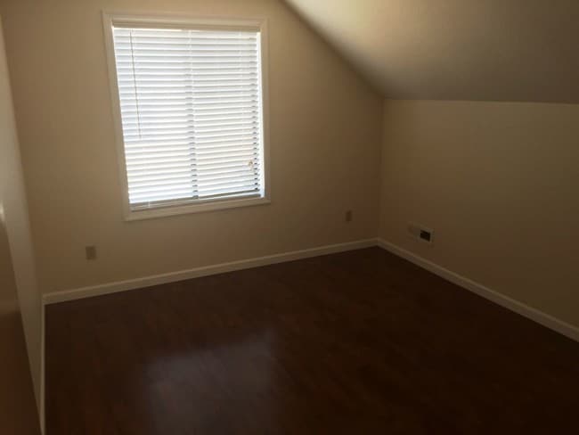 Building Photo - 4 br, 2 bath House - 9310 SW Tonopah st