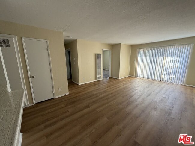 Building Photo - 16515 New Hampshire Ave