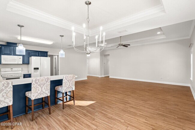 Building Photo - 702 Michigan Ave