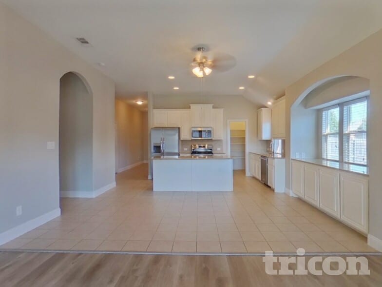 Building Photo - 1301 Hearthstone Dr