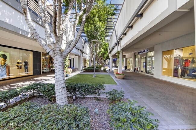 Building Photo - 4525 N 22nd St