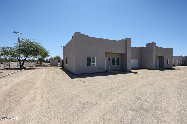 Building Photo - 22337 W Dove Valley Rd