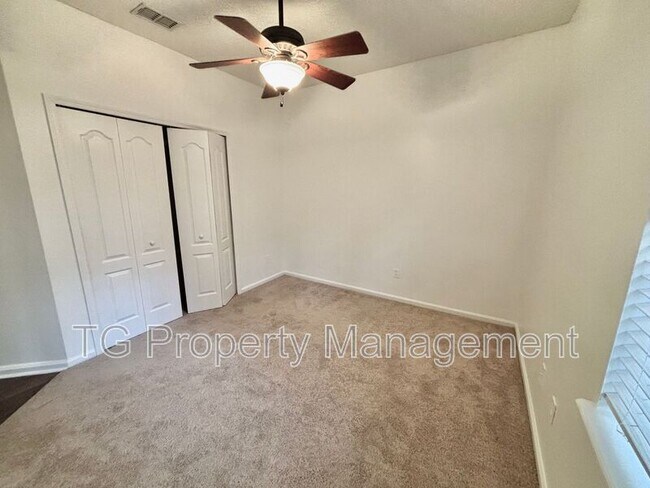 Building Photo - 614 Loire Ct