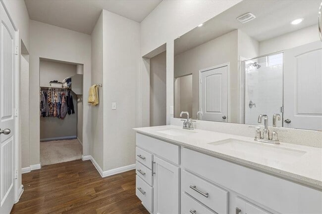 Building Photo - 112 Rainmaker Cv