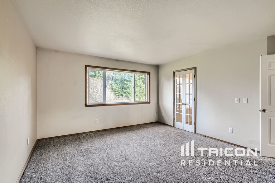 Building Photo - 4707 116th Ave E
