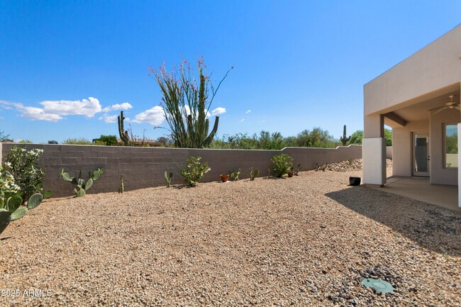 Building Photo - 11318 E White Feather Ln