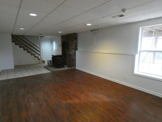 Building Photo - Beautiful Home in North Kansas City School District!