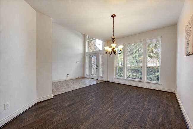 Building Photo - 3707 Cibolo Ct