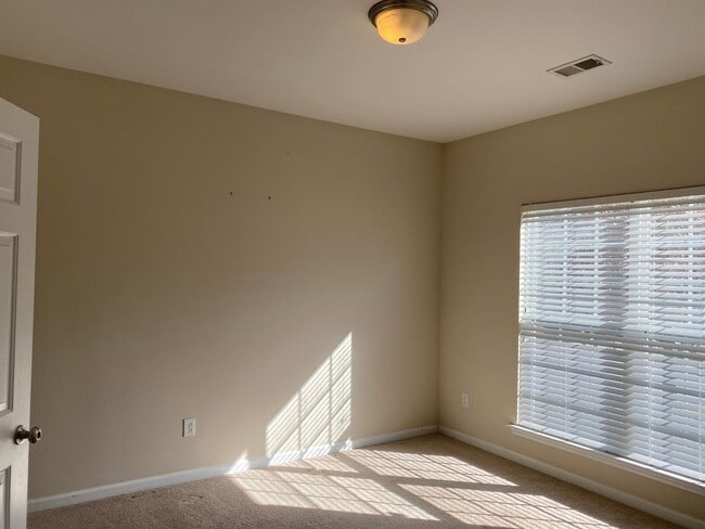 Building Photo - Spring Haven