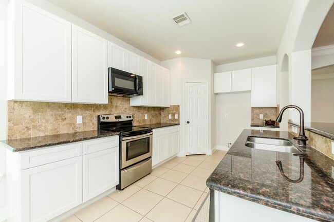 Building Photo - 3111 County Rd 81