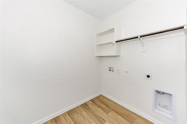 Building Photo - 2600 Starwater Dr