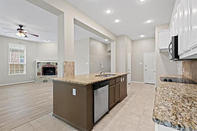 Building Photo - 2206 Patriot Dr