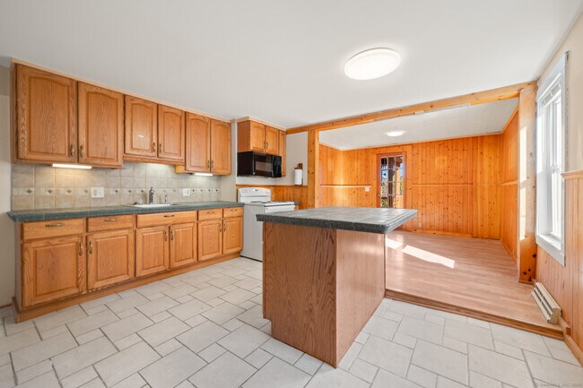 Building Photo - 11 Schwanda Rd