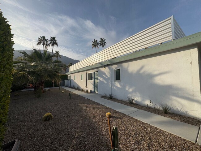 Building Photo - COMING SOON !! Studio Apartment in Palm Springs!!
