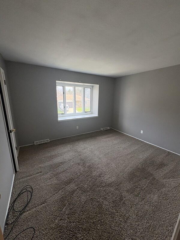 Building Photo - 6094 Andover Blvd