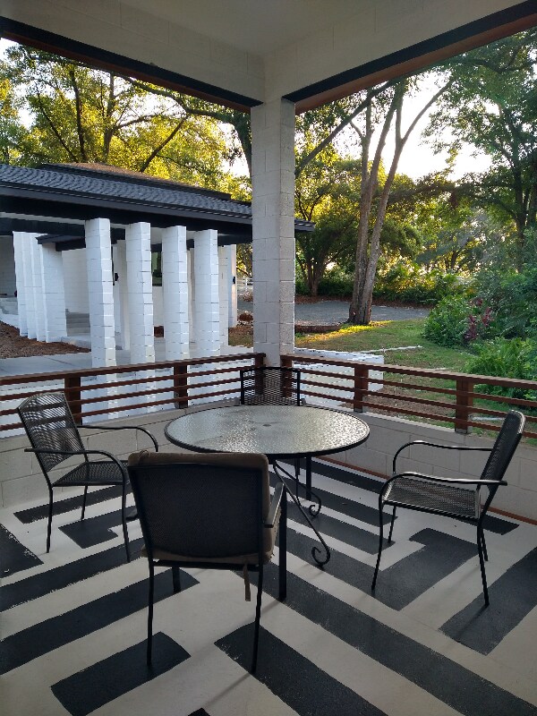 Building Photo - 2053 Carolina Ave