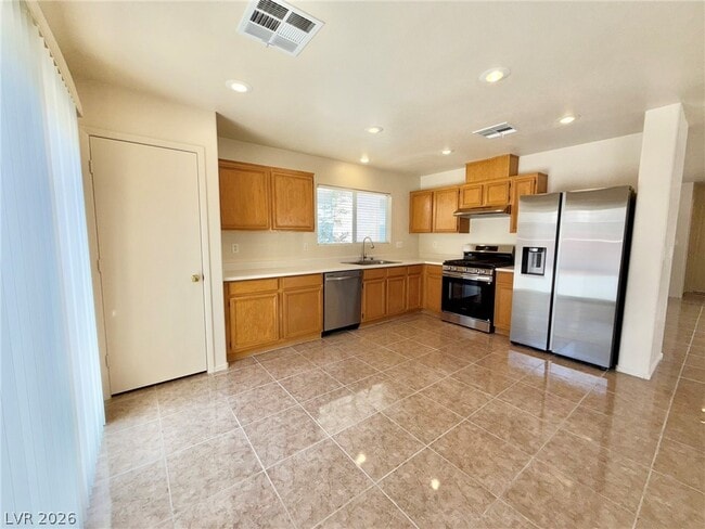 Building Photo - 11225 Sandrone Ave