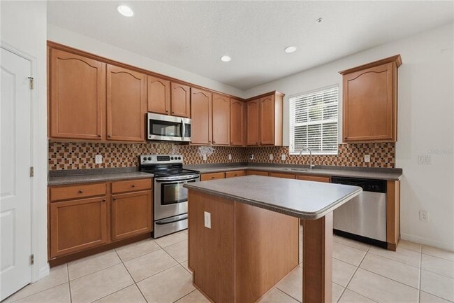 Building Photo - 9836 Old Patina Way