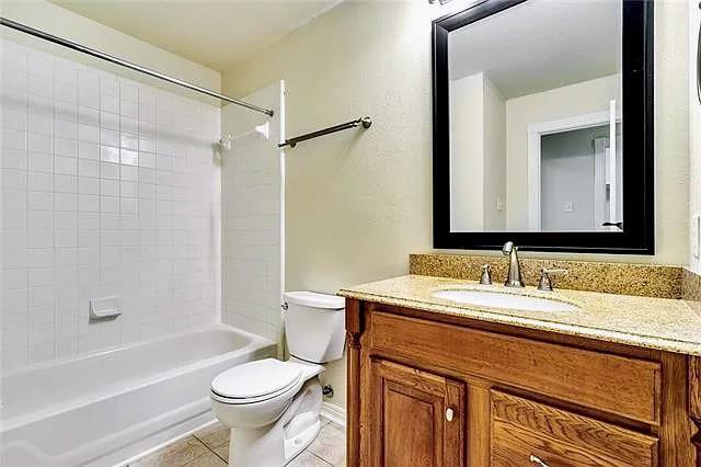 Building Photo - 3602 Bird House Dr