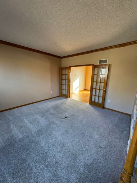 Building Photo - 13853 W 123rd St