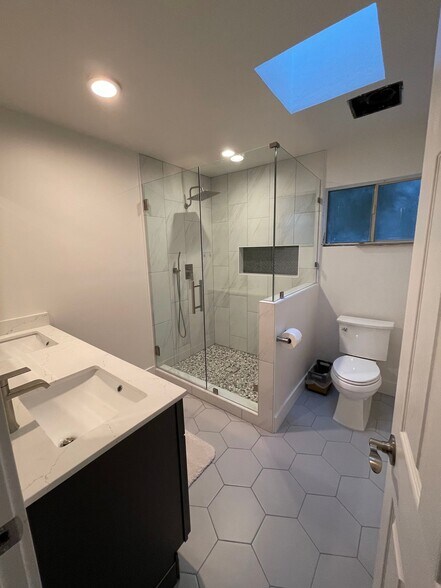 Building Photo - 776 Tiffany Pl