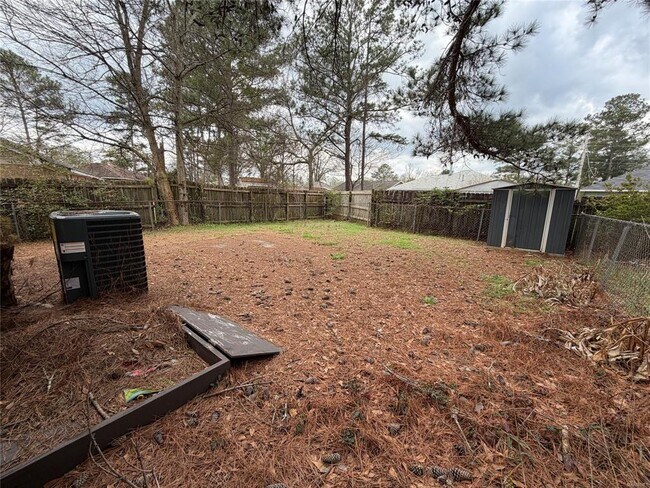 Building Photo - 463 Durden Rd