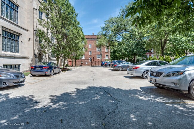 Building Photo - 4545 S Drexel Blvd