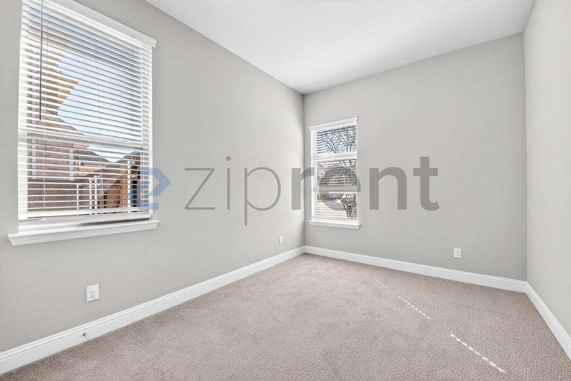 Building Photo - 7530 Sanctuary Dr