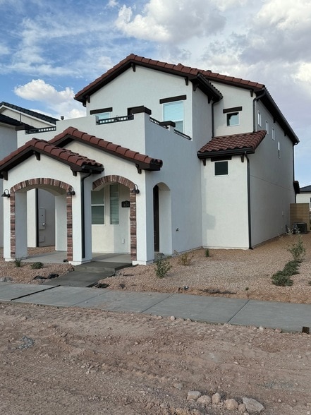 Building Photo - 6134 Red Sand Ln