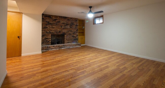 Building Photo - 4 Bed 3 Bath 2 Car Garage