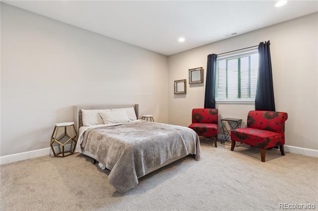 Building Photo - 6601 Mentha Dr