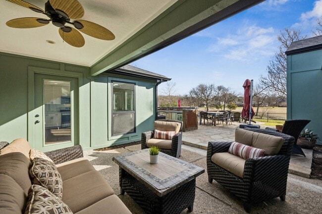 Building Photo - 1317 Meandering Way