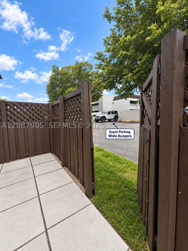 Building Photo - 8475 SW 94th St