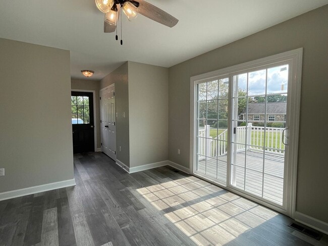 Building Photo - Recently Renovated Rancher Waiting for You!