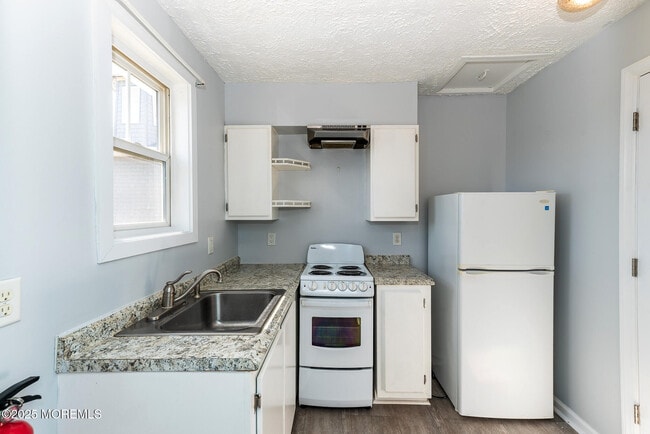 Building Photo - 112 Ocean Gate Ave