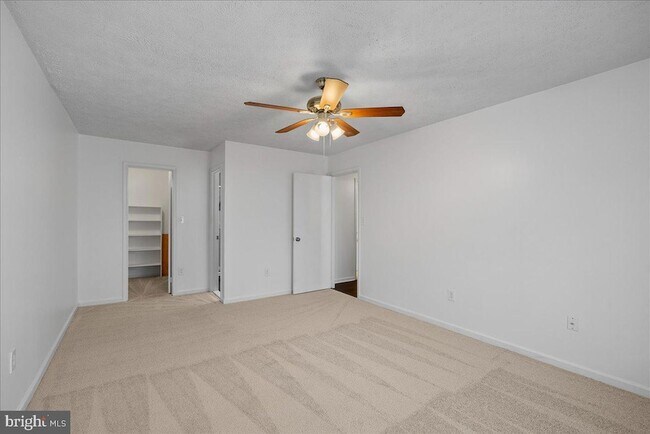 Building Photo - 2228 Hunters Run Dr