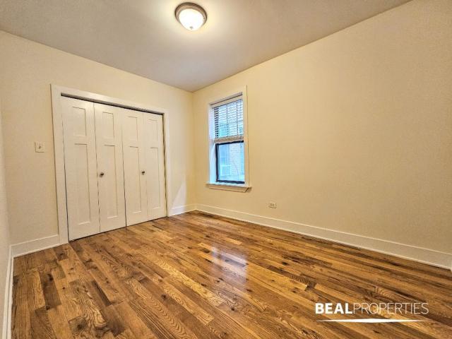 Building Photo - 2 bedroom in CHICAGO IL 60613