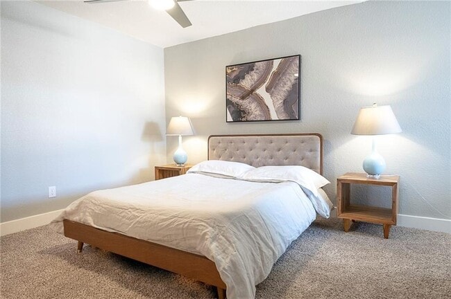 Building Photo - 102 Nicole Cove