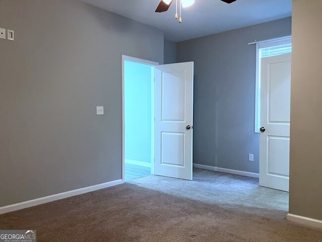 Building Photo - 3733 Dragon Fly Ln SE