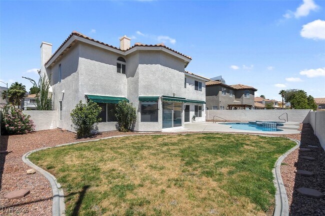Building Photo - 3604 N Campbell Rd